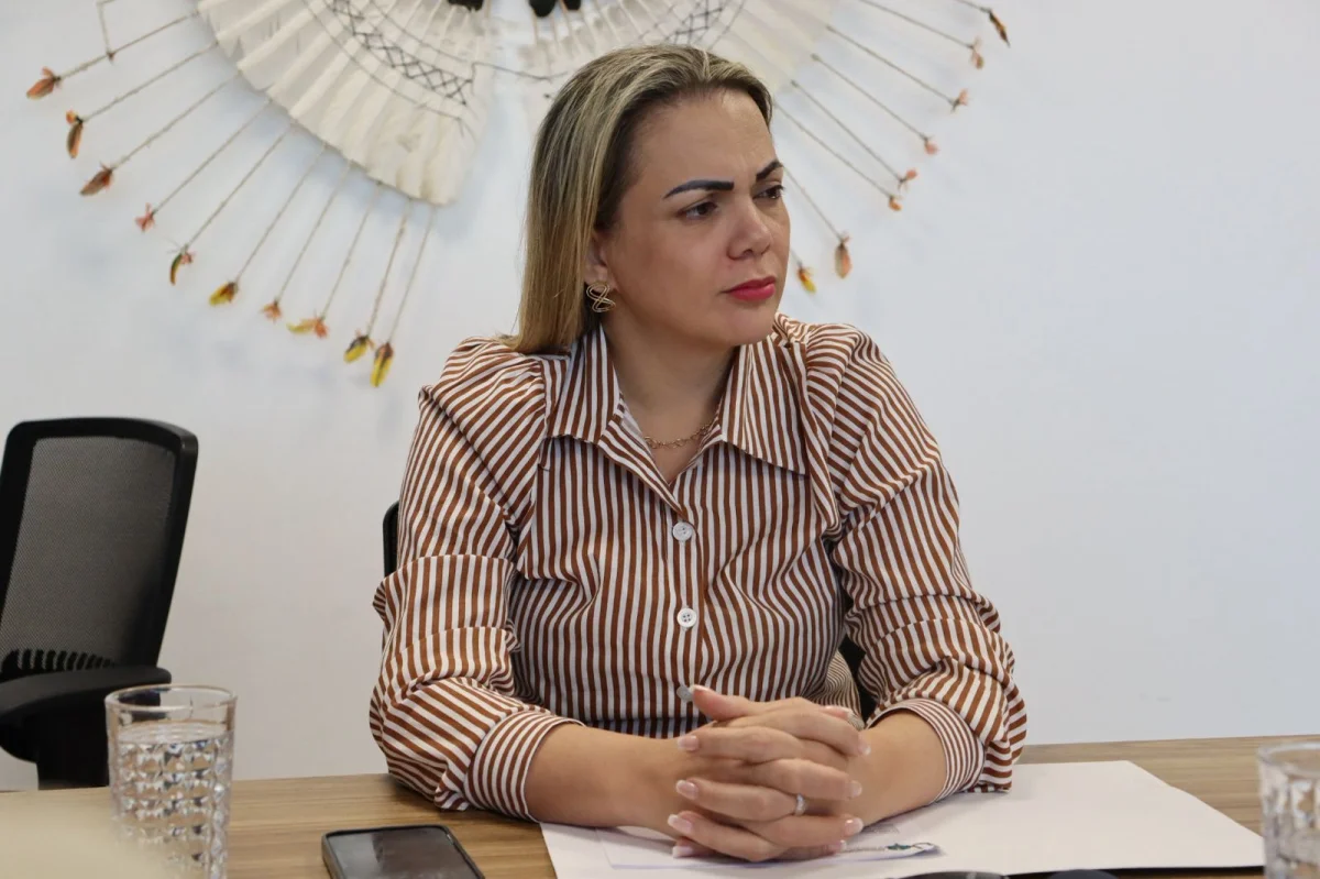 Inclusão: deputada Cláudia de Jesus indica ensino de Libras nas escolas de Rondônia