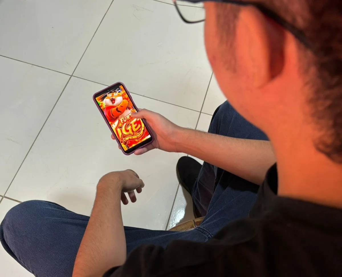 ROMBO DE R$ 13 MI: Servidor é suspeito de desviar recursos da Saúde para apostas no ‘Tigrinho’