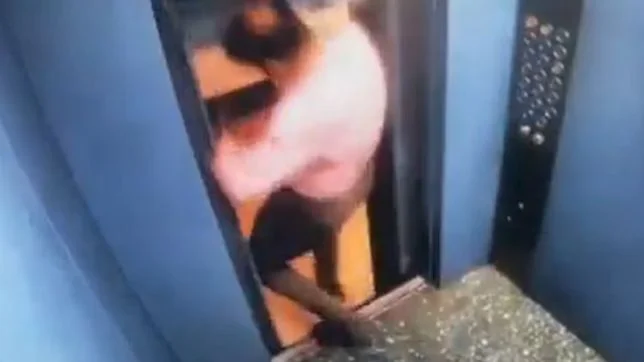 Homem escapa por segundos de acidente com elevador em condomínio. VEA VÍDEO